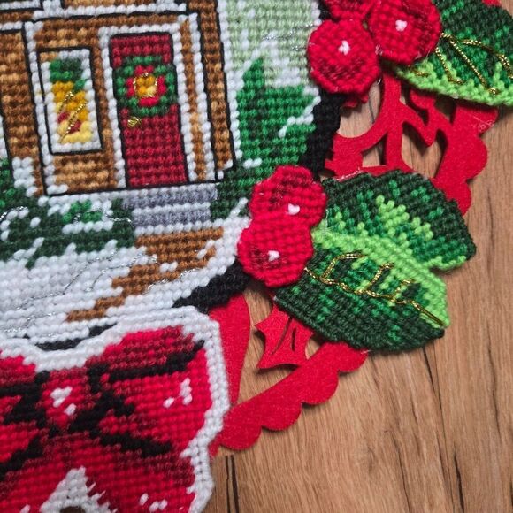 Herrschners Christmas Home For The Holidays Stamped Cross Stitch Wall Hanging - Picture 3 of 4